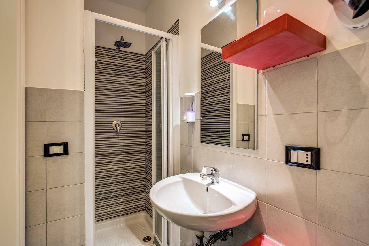 Enzo Luxury Rooms ローマ エクステリア 写真