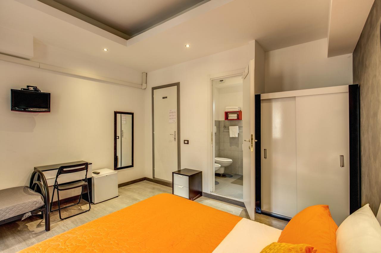 Enzo Luxury Rooms ローマ エクステリア 写真
