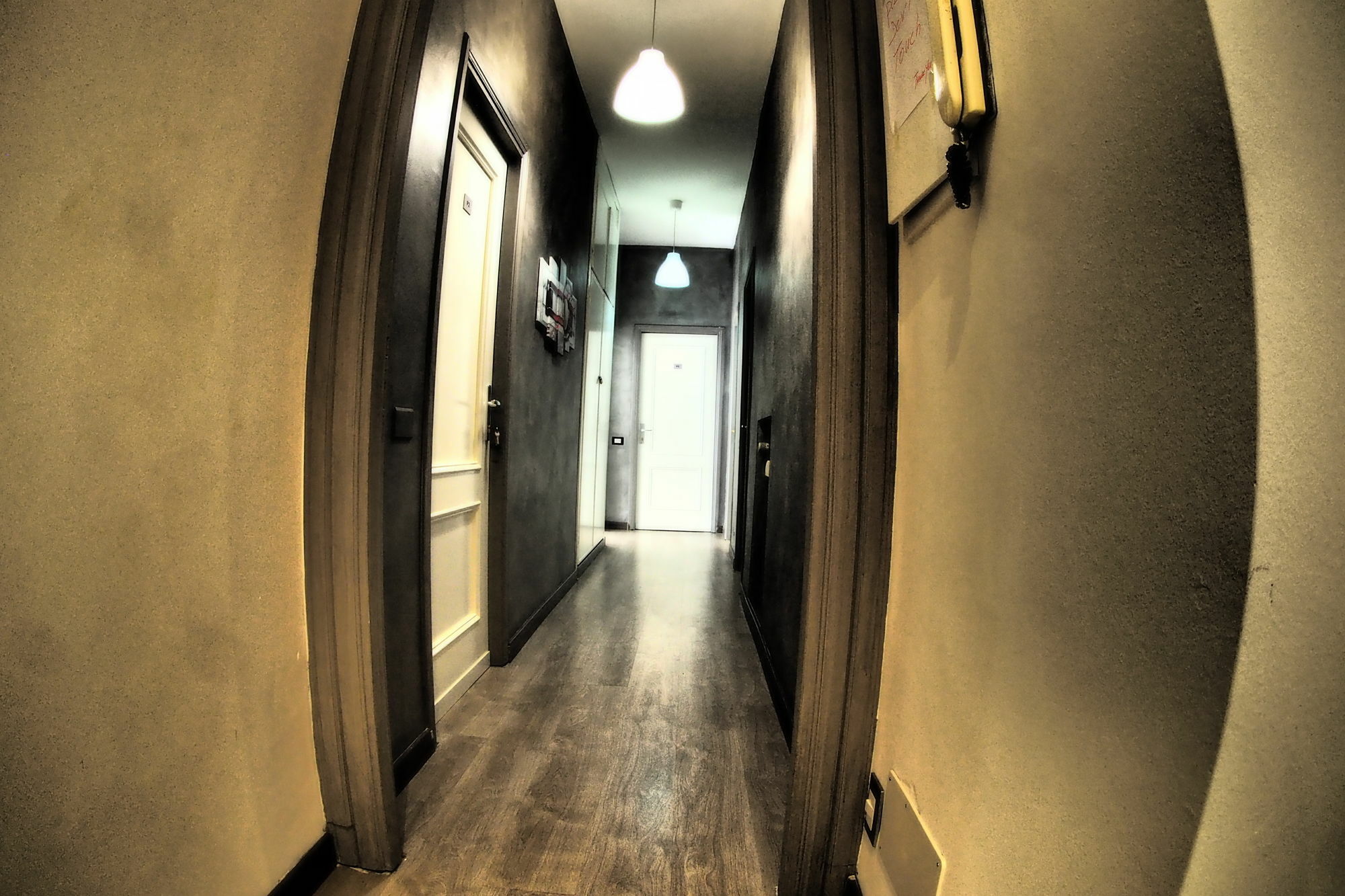 Enzo Luxury Rooms ローマ エクステリア 写真
